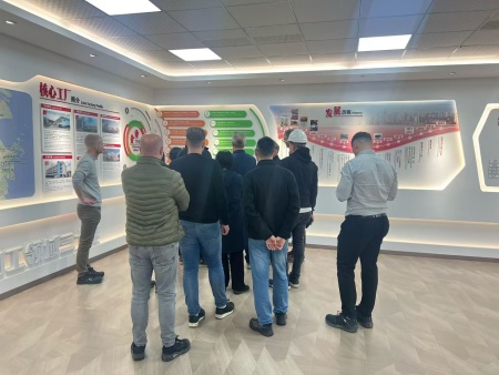 Qianhao Industry hosted its first group of visitors(图7)